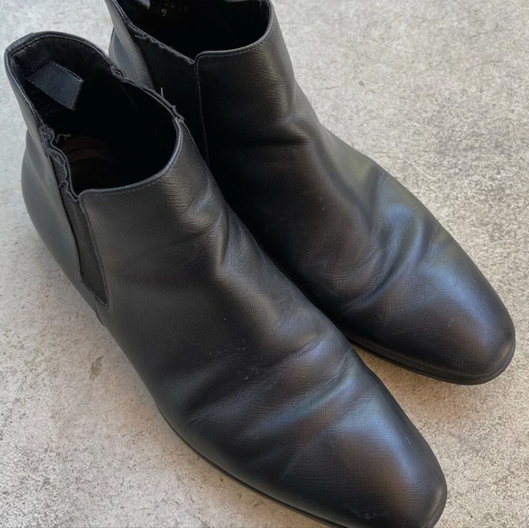 PRADA Saffiano Chelsea Boot UK 9/ US 10 Black Leather Pull On 2TC015 $995 Msrp - Picture 2 of 6
